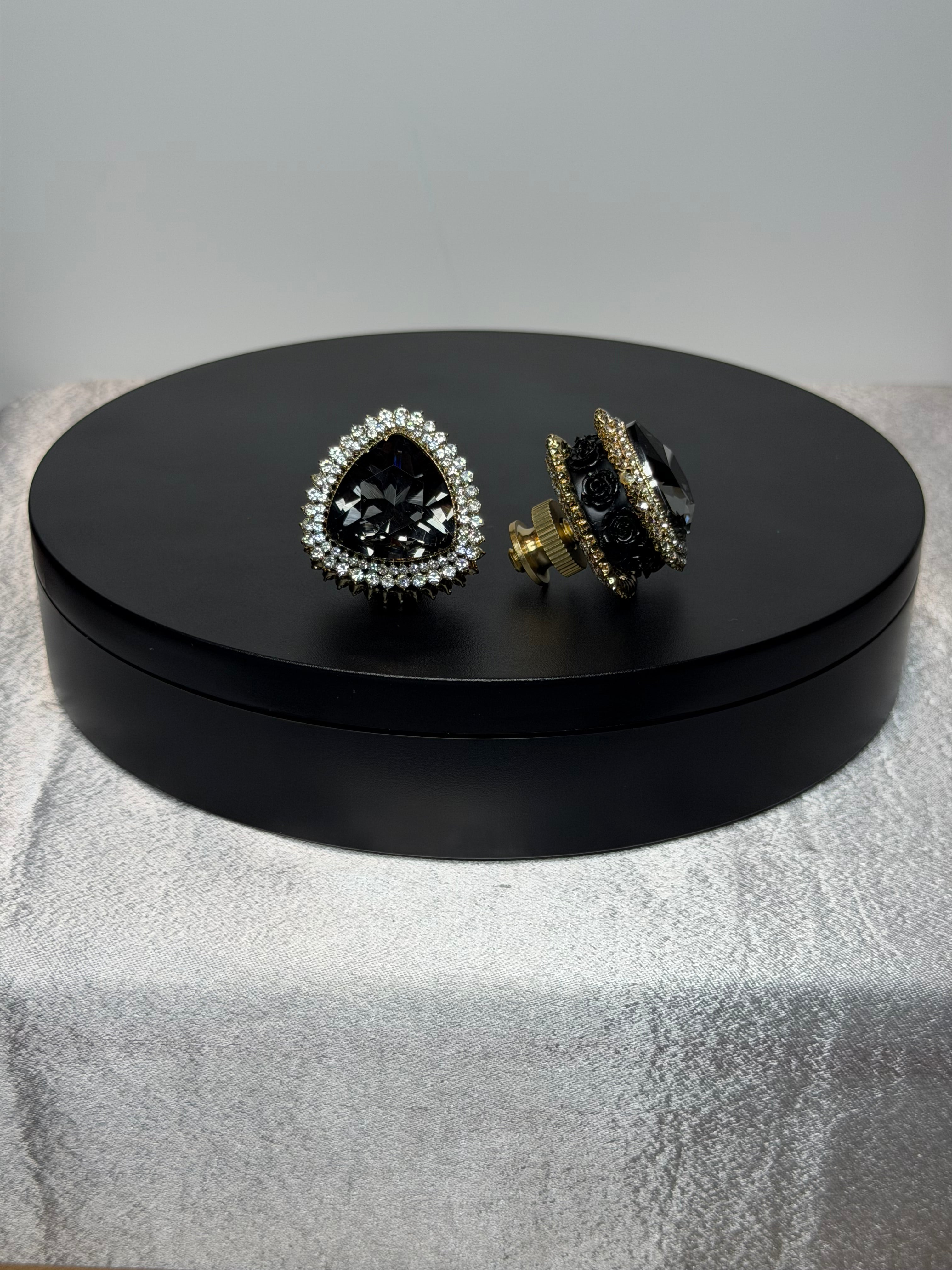 Bold Shiny & Black